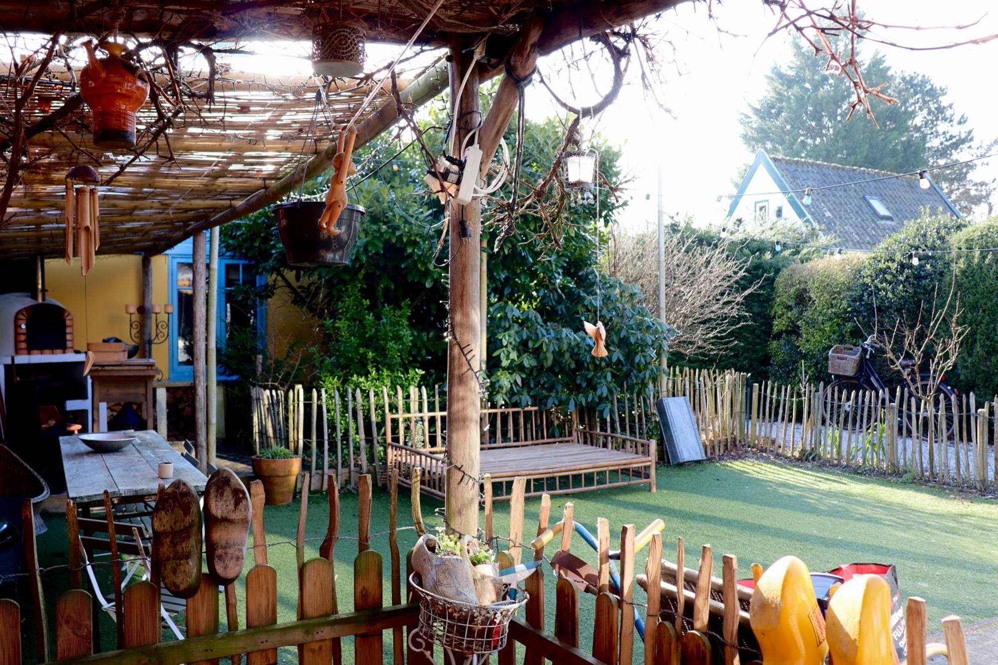 In De Aap - Appartementen & Guesthouse 베르겐 외부 사진